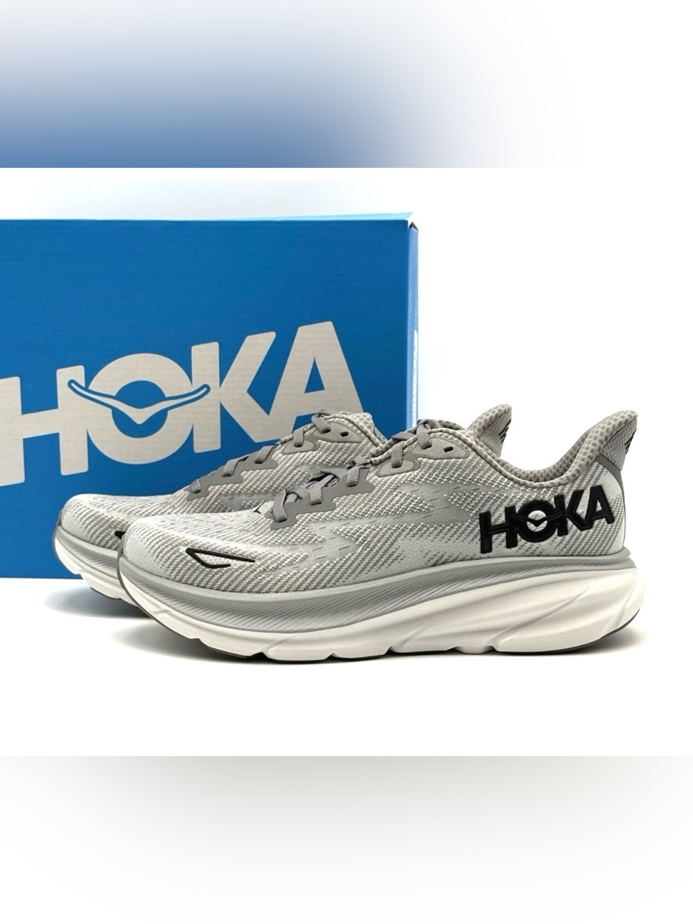 Hoka Men's Clifton 9 Running Shoes Size 8.5 / Women’s 10 - like new!